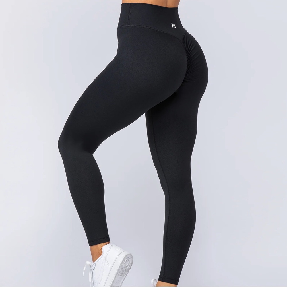 |Muscle Nation| High Waist Scrunch Leggings